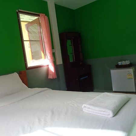 Sarm Mork Guest House Mehongszon Kültér fotó