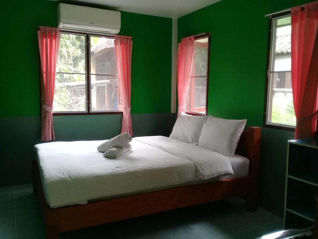 Sarm Mork Guest House Mehongszon Kültér fotó