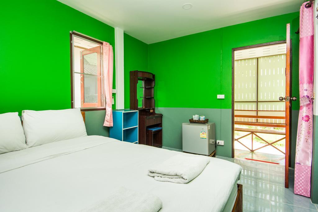 Sarm Mork Guest House Mehongszon Kültér fotó
