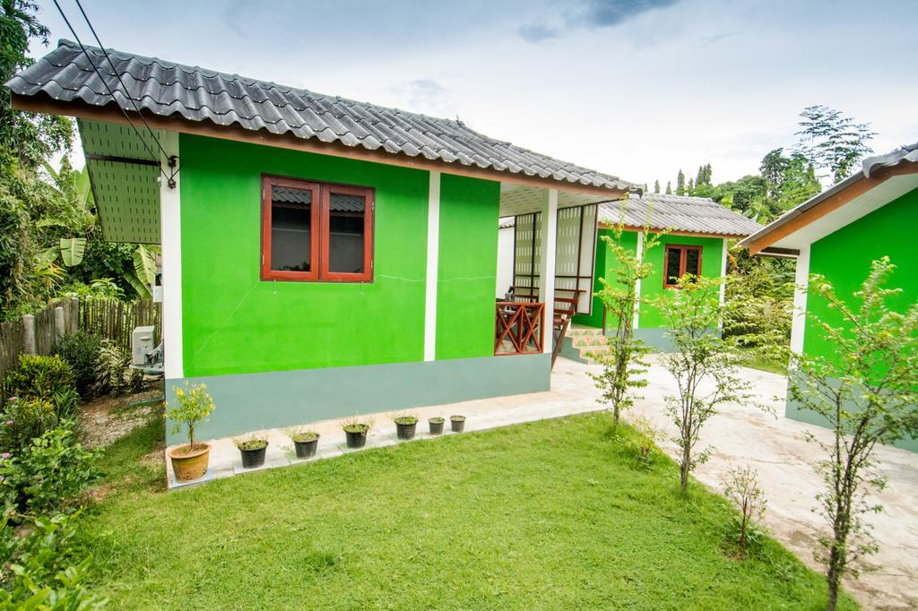 Sarm Mork Guest House Mehongszon Kültér fotó