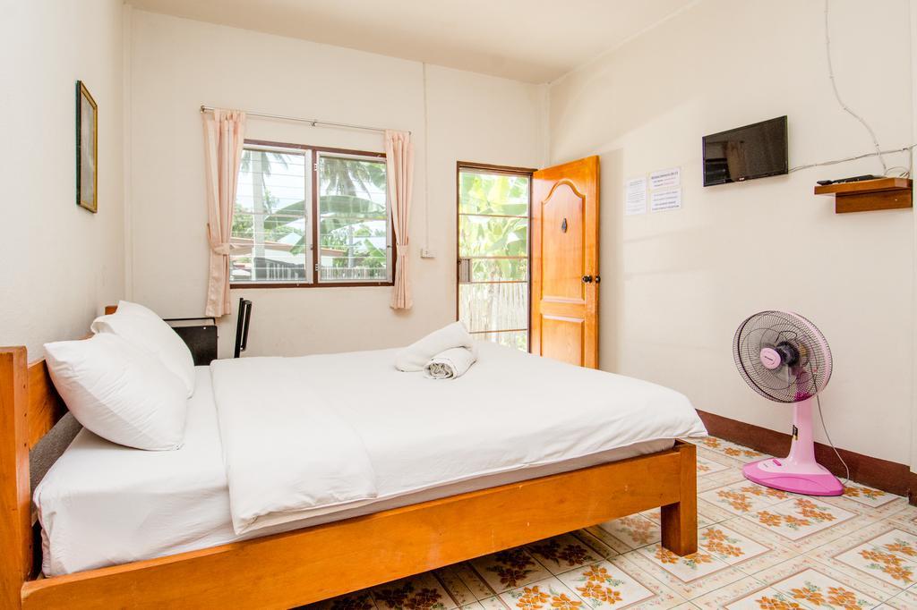 Sarm Mork Guest House Mehongszon Kültér fotó