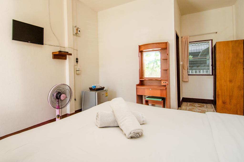Sarm Mork Guest House Mehongszon Kültér fotó